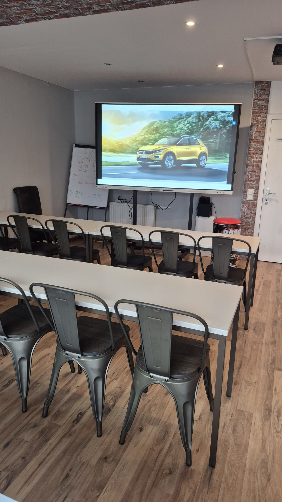 Theorieraum der Fahrschule Waymaker